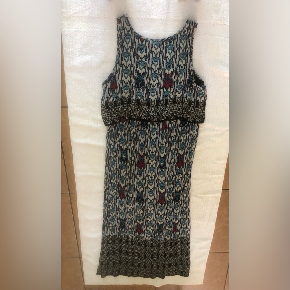 Bila Blue, Black, White, Red Sleeveless Maxi Sundress - Picture 7 of 14
